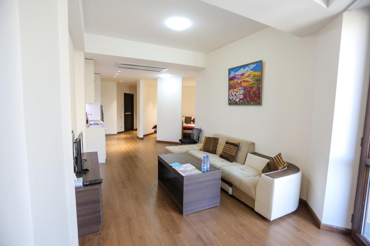 Welcome City Center Apartments Jerevan Buitenkant foto